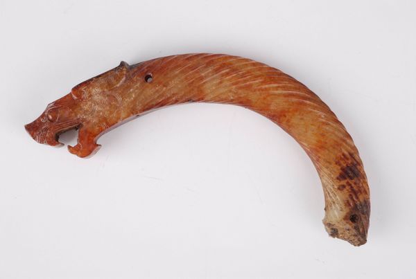 西汉龙形玉饰件